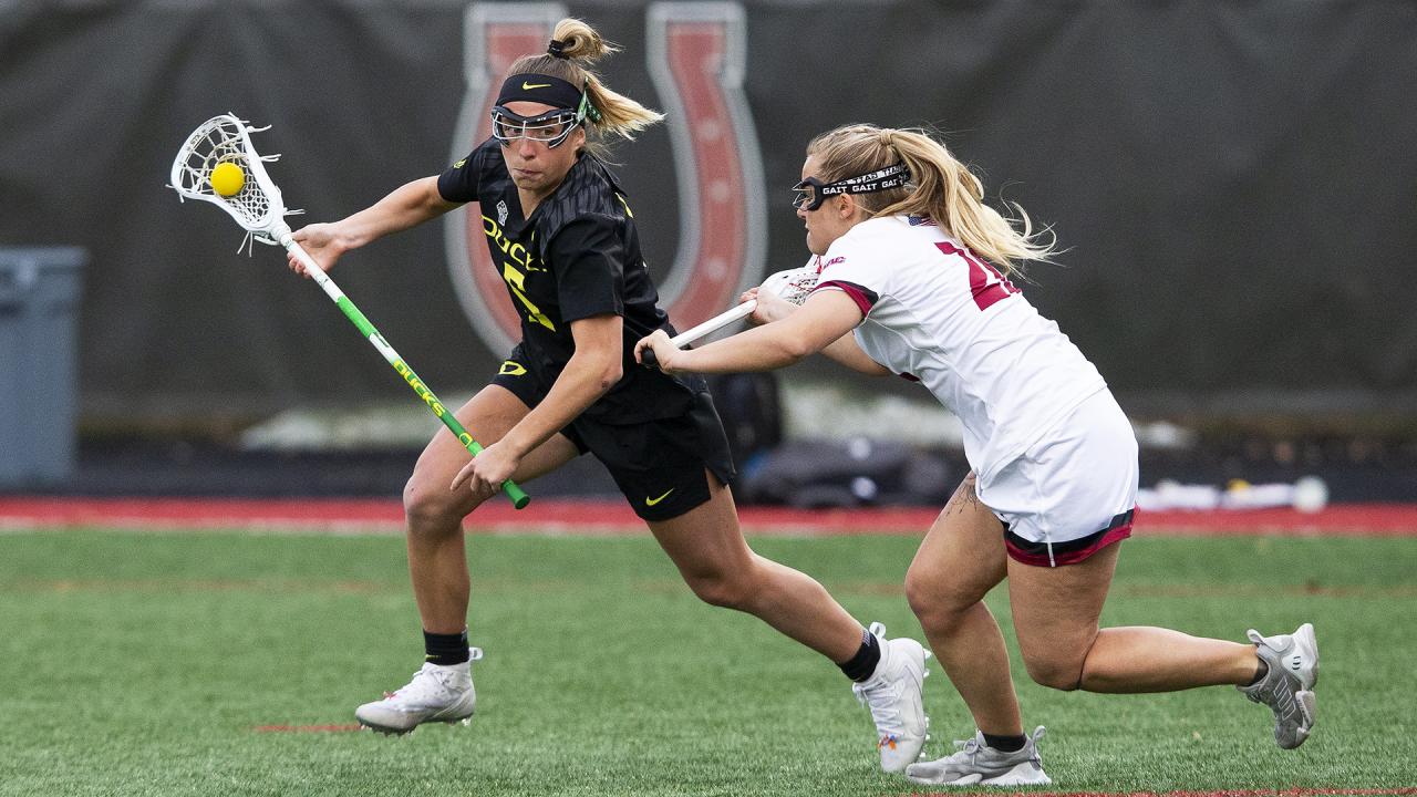 Oregon's Morgan McCarthy drives to the goal